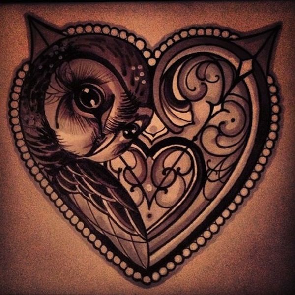 tatuaje de buho en corazon Tatuajes de Buhos
