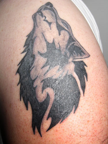 tatuaje de lobo 1 45 Diseños Increíbles de Tatuajes de Lobos