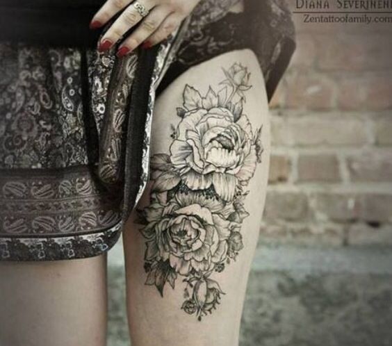 imagenes de tatuajes de rosas en blanco y negro 2 Tatuajes de Flores o Rosas