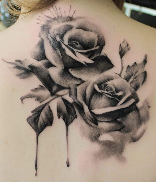 imagenes de tatuajes de rosas en blanco y negro 20 Tatuajes de Flores o Rosas