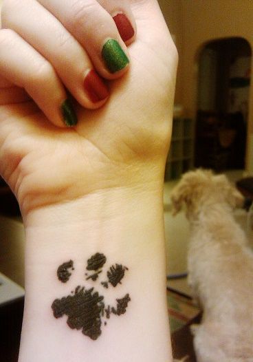 30 Hermosos y Conmovedores Tatuajes de Mascotas