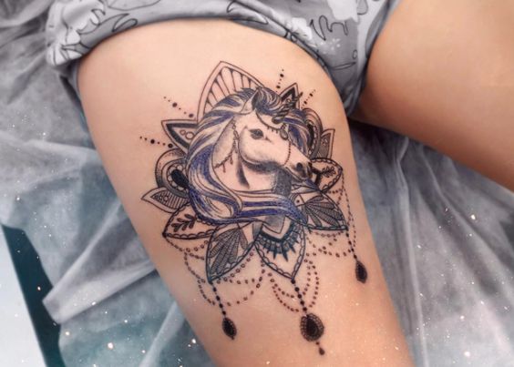 Hermosos Tatuajes de Unicornios para Mujeres