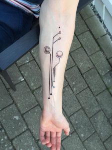 Ideas de Tatuajes Inspirados en la Tecnología y el modernismo