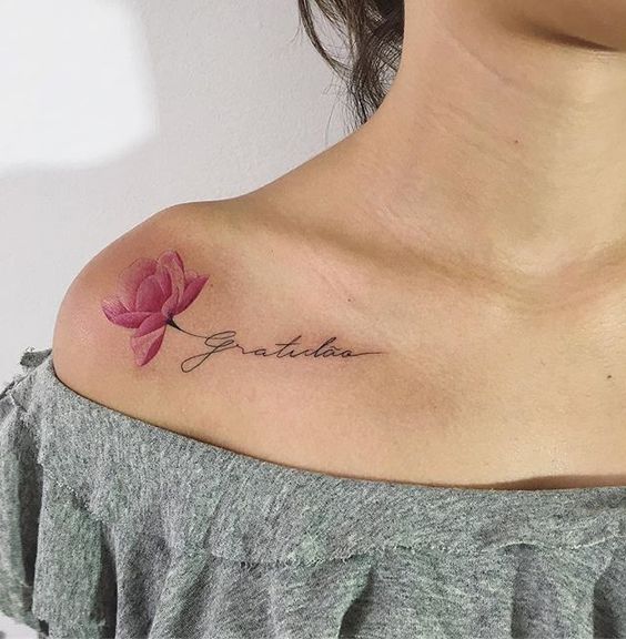 Tatuajes de Flores y Nombres